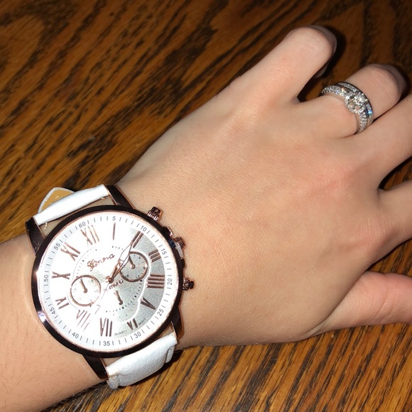 2 for 15 Geneva Watch - Picture 4 of 4